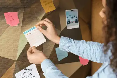 Korková nástenka Abstraktné trojuholníky
