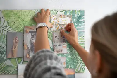 Korková nástenka s motívom tropických listov