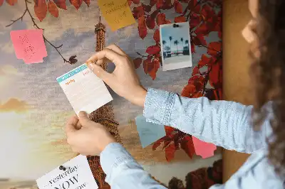 Korková nástenka s motívom Eiffelovej veže