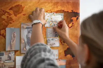 Veľká korková nástenka s mapou sveta