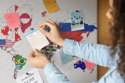 Nástenka do detskej izby Mapa národných vlajok