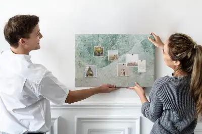 Korková nástenka s povrchom mramor
