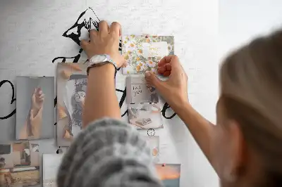 Korková nástenka s inšpiratívnym nápisom