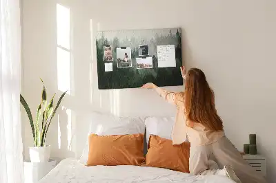 Korková nástenka Hmlistý les
