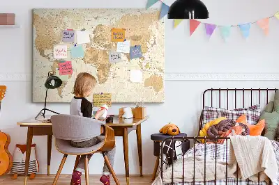 Korková nástenka s motívom glóbusu a zemepisných hraníc
