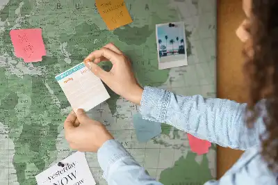 Korková nástenka mapa sveta so štátnymi hranicami
