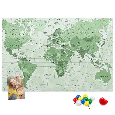 Korková nástenka mapa sveta so štátnymi hranicami