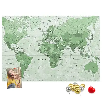 Korková nástenka mapa sveta so štátnymi hranicami