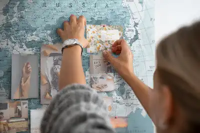 Korková nástenka s mapou sveta