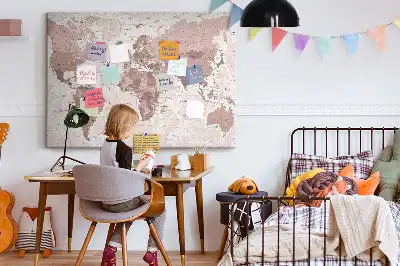 Nástenka do detskej izby s politickou mapou sveta