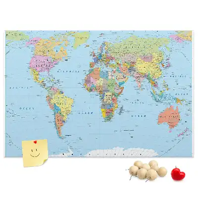 Korková nástenka s mapou sveta