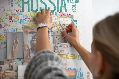 Nástenka do detskej izby s mapou sveta a názvami štátov