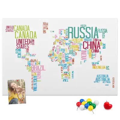 Nástenka do detskej izby s mapou sveta a názvami štátov