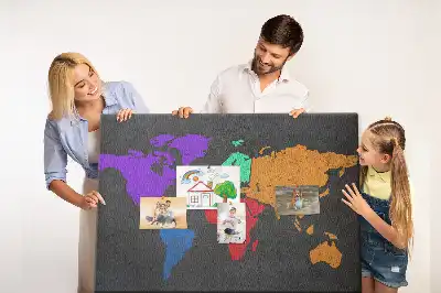 Korková nástenka v tvare kontinentov