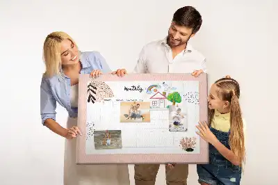 Mesačný plánovač na stenu do detskej izby s kvetinovým motívom
