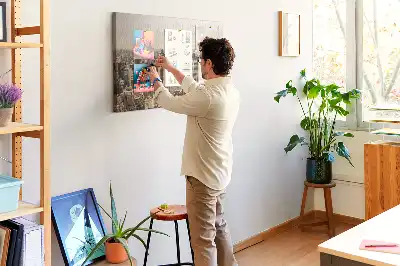 Korková nástenka s motívom krajiny a mesta