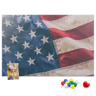 Nástenka do detskej izby s motívom americkej vlajky