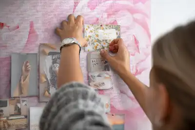 Korková nástenka s floristickým motívom rozkvetu