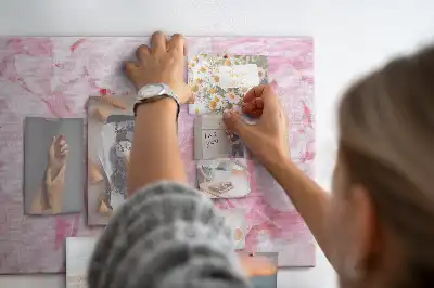 Korková nástenka s floristickým motívom rozkvetu