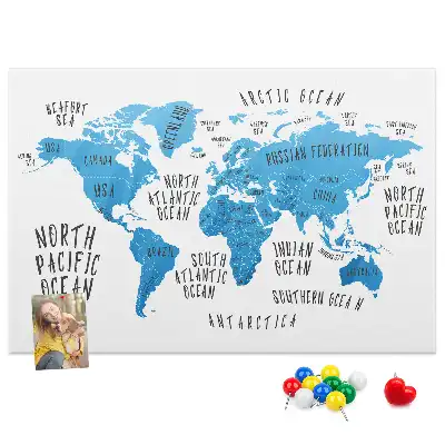 Nástenná korková tabuľa do detskej izby Modrá mapa Zeme
