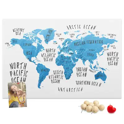 Nástenná korková tabuľa do detskej izby Modrá mapa Zeme
