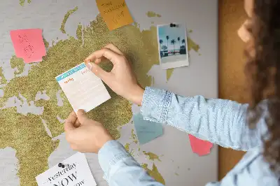 Korková nástenka Zlatá mapa sveta