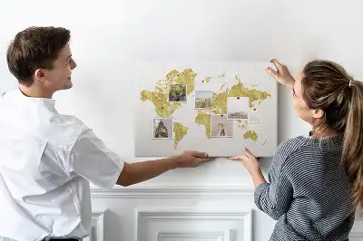 Korková nástenka Zlatá mapa sveta