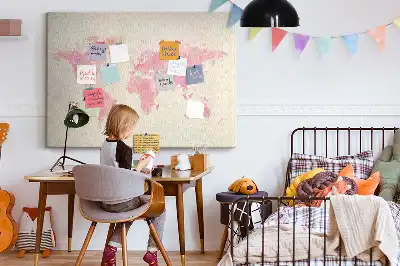Korková nástenka s motívom maliarskej mapy v pastelových farbách