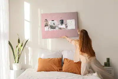 Korková nástenka s motívom Sebaláska