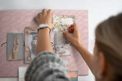 Korková nástenka s motívom Sebaláska