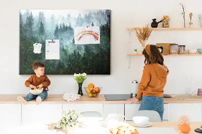 Nástenka do detskej izby Hmlistý les