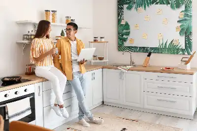 Nástenka do detskej izby so vzorom safari a zelených listov