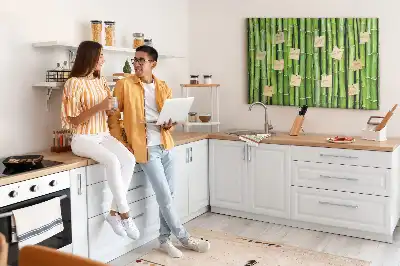 Korková nástenka s bambusovým rámom