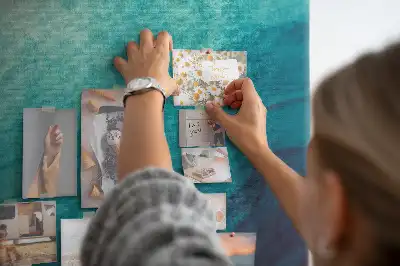 Korková nástenka s motívom abstraktnej hĺbky