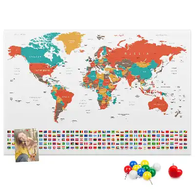 Korková nástenka s farebnou mapou sveta