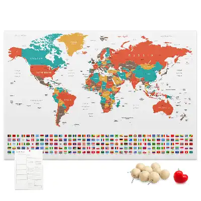 Korková nástenka s farebnou mapou sveta