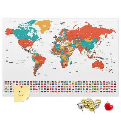 Korková nástenka s farebnou mapou sveta