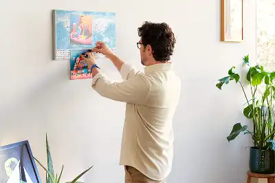Nástenka do detskej izby s ilustráciou mapy kontinentov