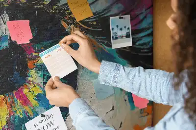 Korková nástenka s motívom ľudského oka