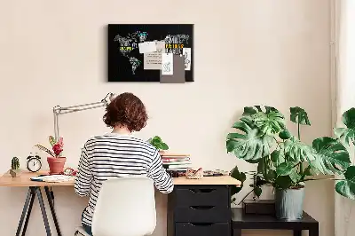 Korková nástenka s motívom mapy sveta