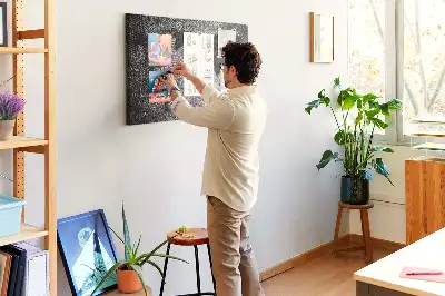 Korková nástenka s motívom minimalistického betónového sveta