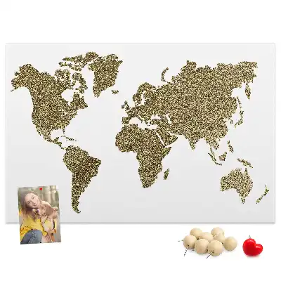 Korková nástenka s mapou sveta