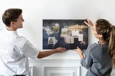 Nástenná nástenka do detskej izby Geometrický obrys sveta