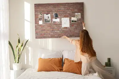 Nástenka do detskej izby s motívom rustikálnej červenej tehly