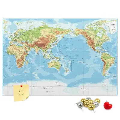 Korková nástenka s fyzickou mapou sveta