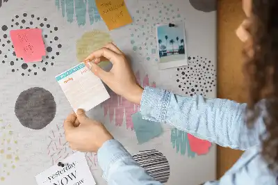 Nástenná nástenka do detskej izby s geometrickým vzorom
