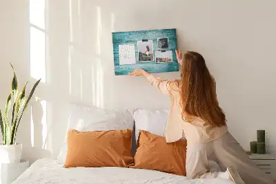 Nástenka do detskej izby v dizajne modrého starého dreva