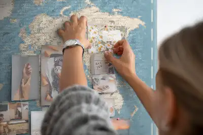 Nástenka do detskej izby s motívom historického atlasu