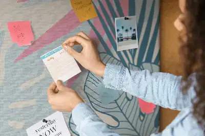 Korková nástenka Pastelové listy