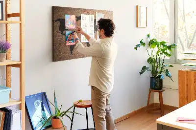 Nástenka do detskej izby s minimalistickým obrysom kontinentov